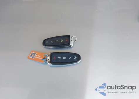 2019 Ford Taurus Limited z USA, uszkodzony, nr VIN 1FAHP2F81KG107582